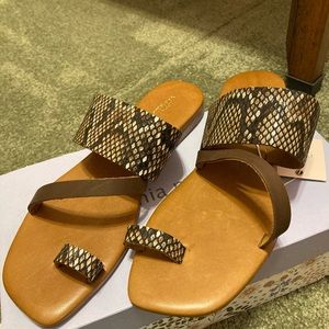 Vegan leather sandals